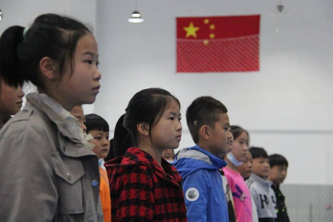 
市青少年击剑训练基地落户县少体校_三亿体育(图10)