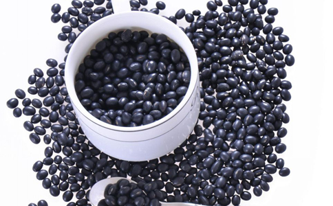 三亿体育手机版_中央军委举行慰问驻京部队老干部迎新春文艺演