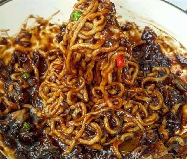 三亿体育官网:快递“十三病”,“顽疾”为何不能根除该怎么治疗(图2) 三亿体育手机版